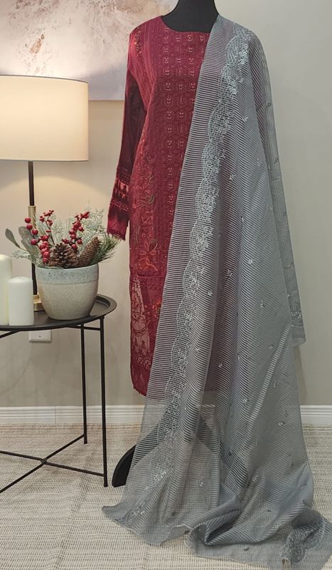 GREY DUPATTA