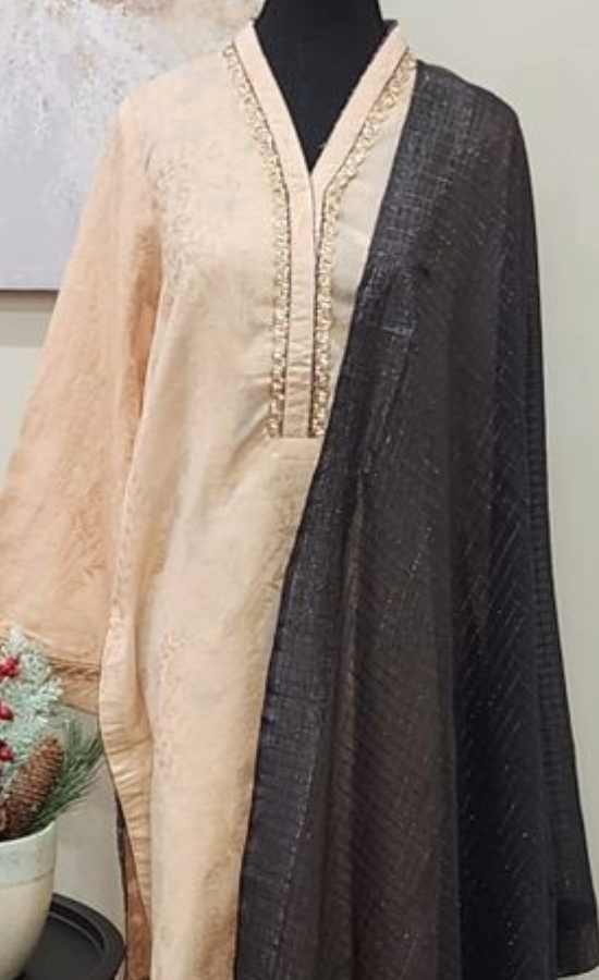 BLACK SILVER CHECKERED DUPATTA